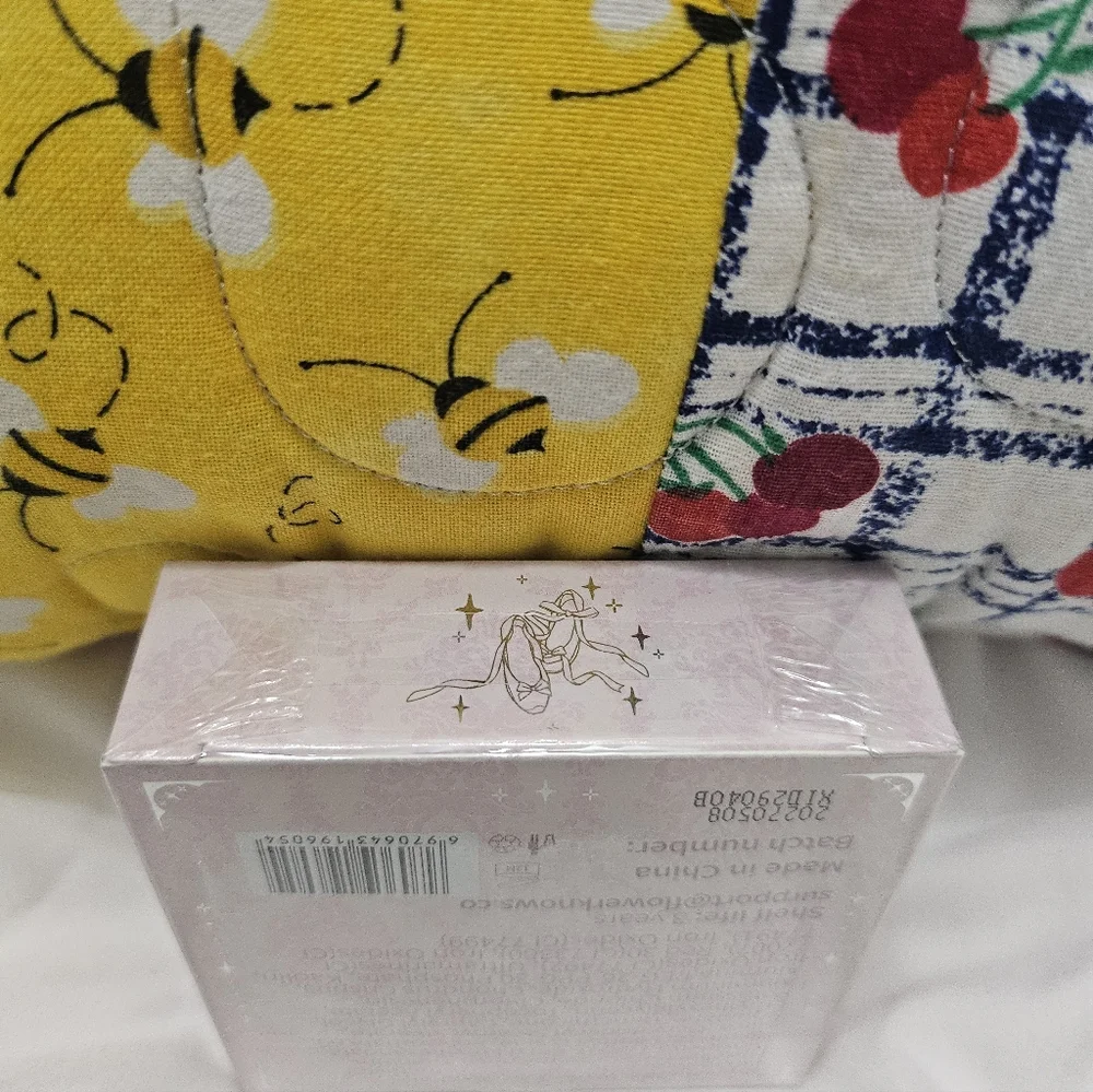 Flower‎ Knows Swan Ballet Embossed Blush (02 Romanticism)
